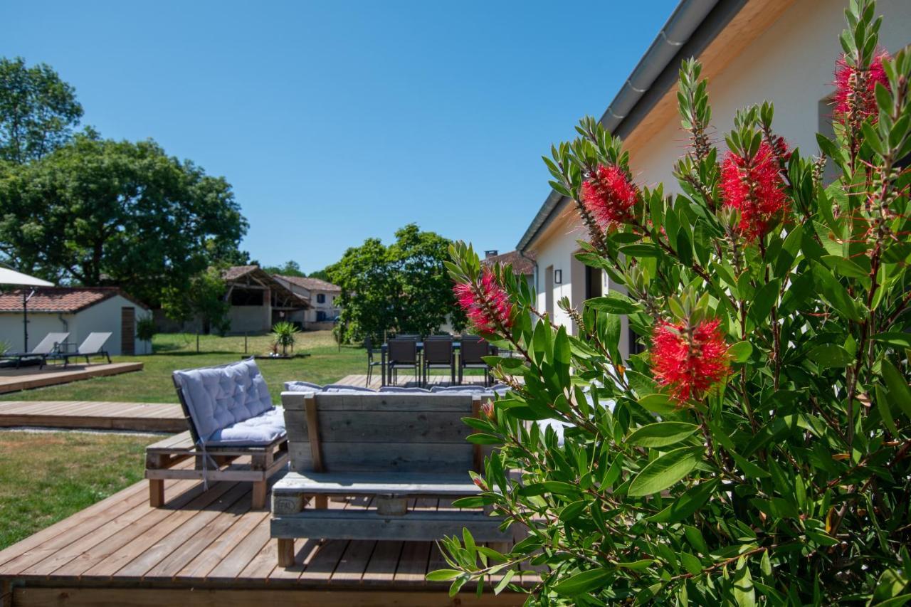 La Villa Face Au Lac Saramon エクステリア 写真